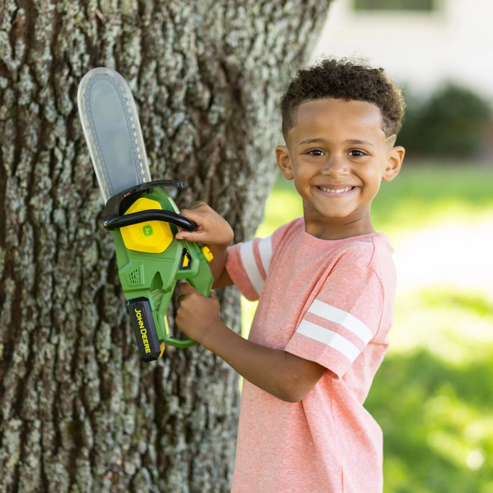 John Deere Childrens Motorised Chainsaw (470681) - Image 3
